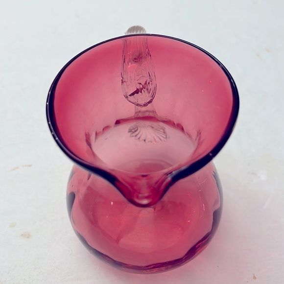 Vintage pilgrim cranberry glass ribbed small pitcher - Picture 6 of 6